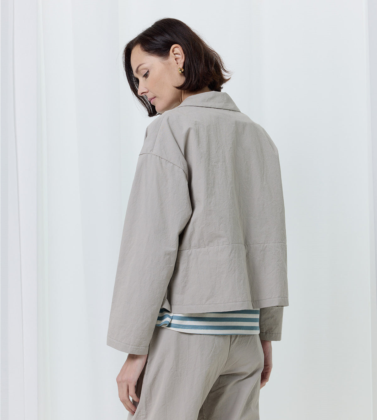 Cropped Jacket by Apuntob